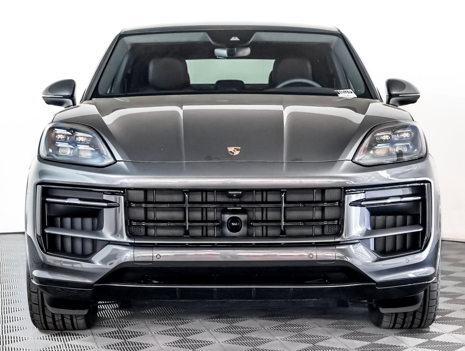 2025 Porsche Cayenne Coupe photo 7