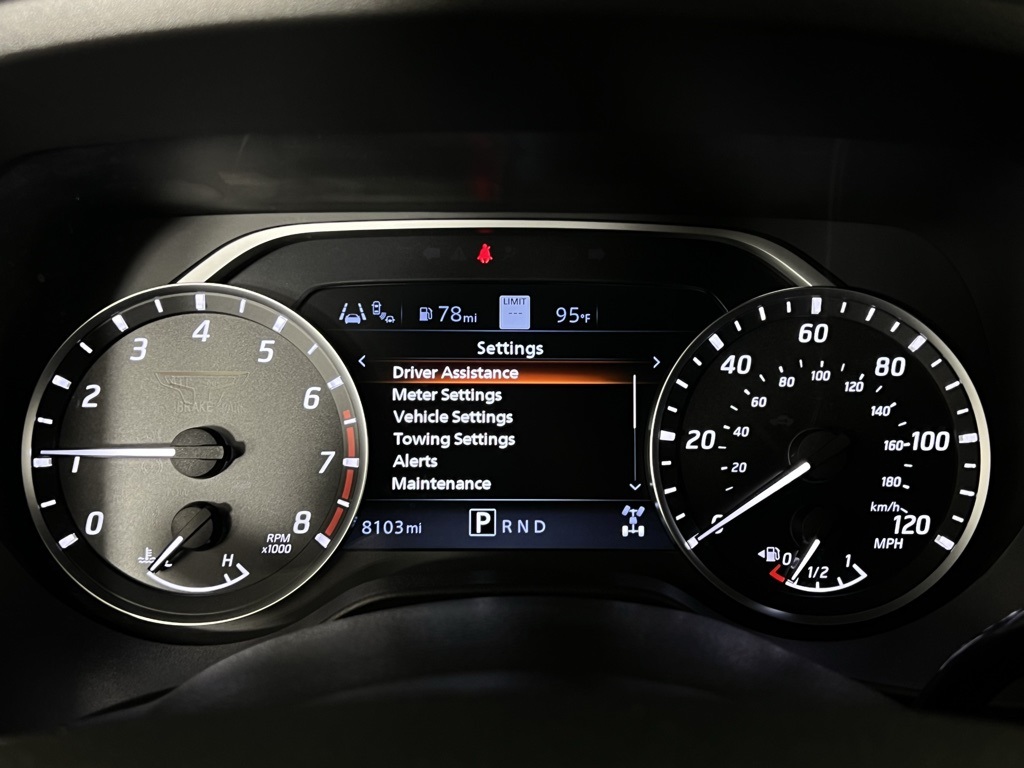 2023 Nissan Titan Platinum Reserve photo 12