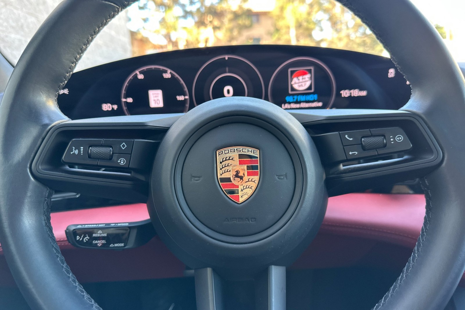 2023 Porsche Taycan photo 28