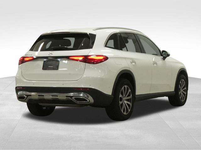 2024 Mercedes Benz GLC 300 photo 4