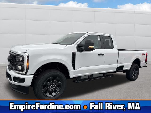 2026 Ford F-350 Super Duty XL's photo