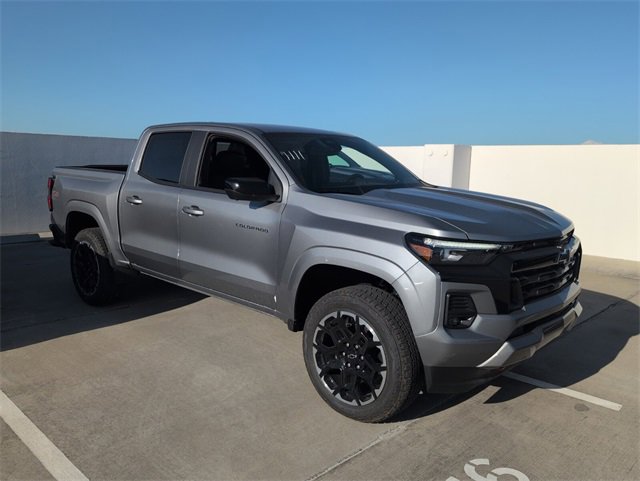 2026 Chevrolet Colorado Z71 photo 2