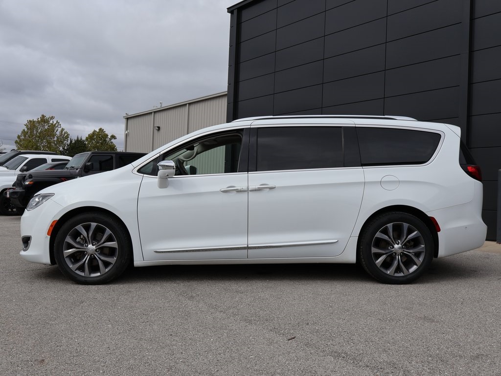 Used 2019 Chrysler Pacifica Limited with VIN 2C4RC1GG5KR507251 for sale in Ozark, MO