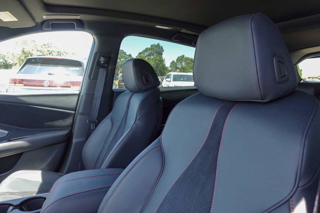 2025 Acura RDX A-Spec photo 9