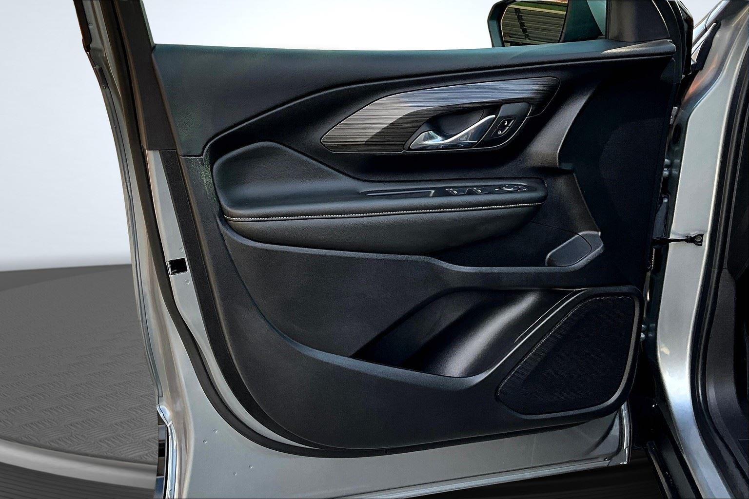 2024 Gmc Terrain SLE photo 21