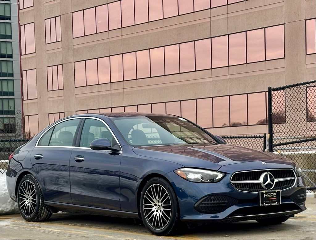 2025 Mercedes-Benz C-Class Sedan C 300's photo