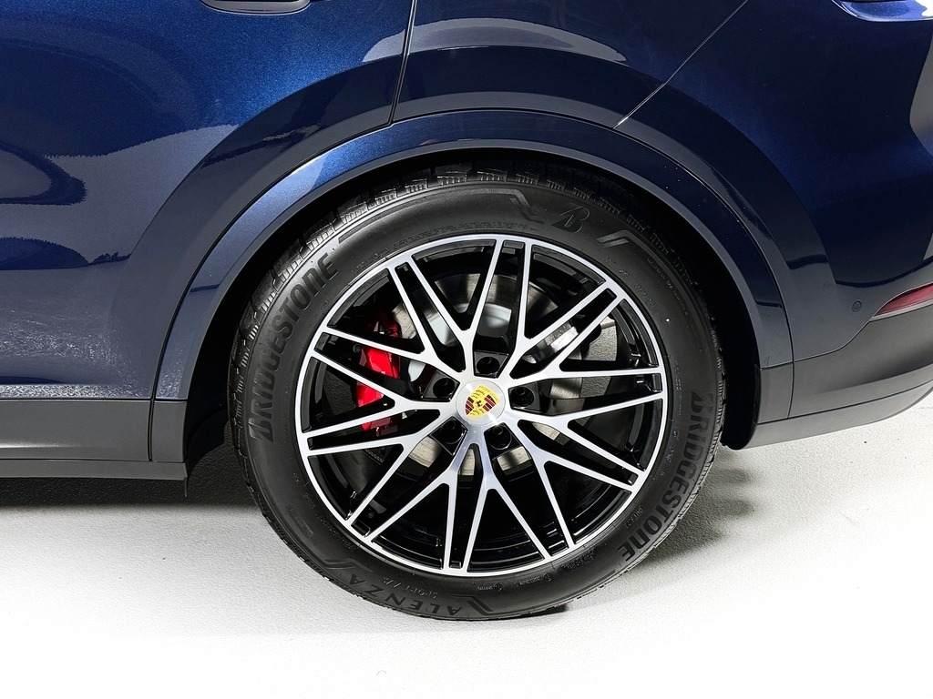 New 2024 Porsche Cayenne S Coupe SUV in Jericho RDA62620 Porsche