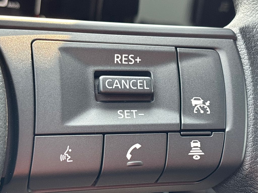 2025 Nissan Kicks SV photo 21