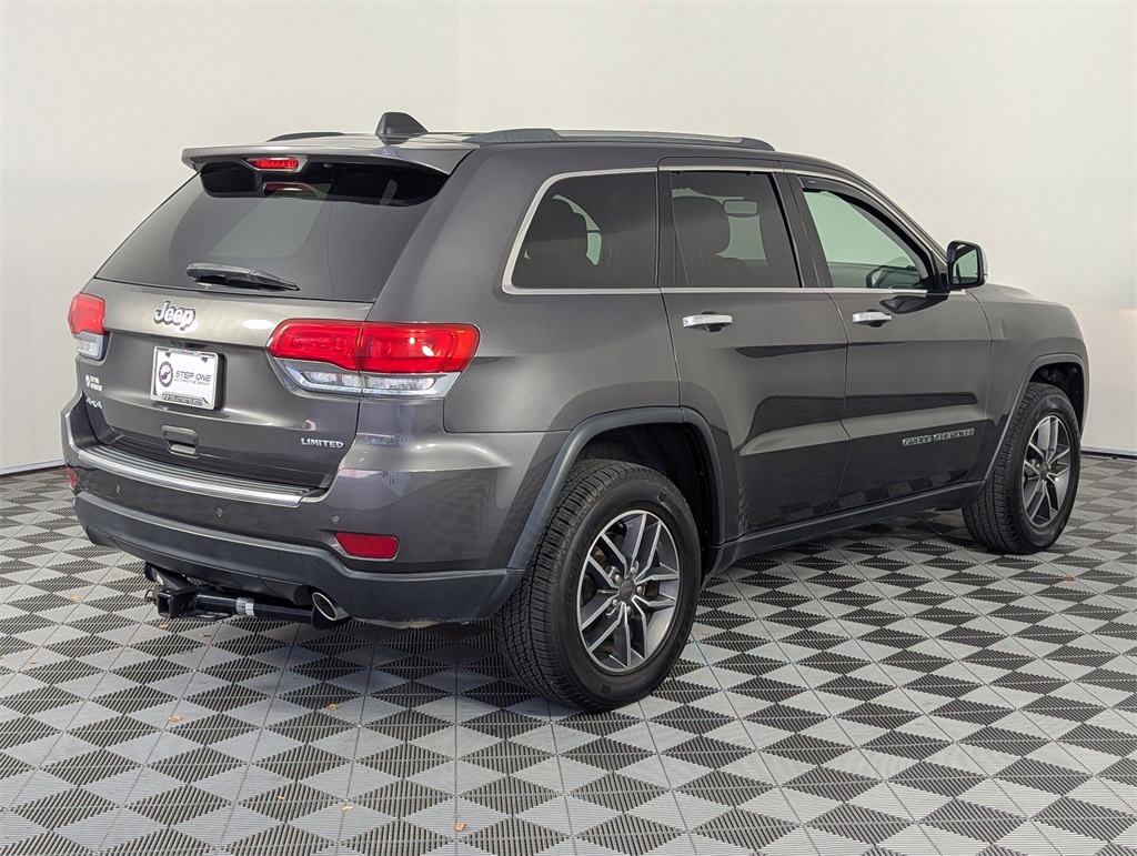 2019 Jeep Grand Cherokee Limited photo 2