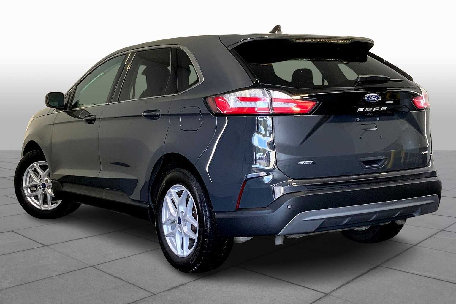 2021 Ford Edge SEL photo 11
