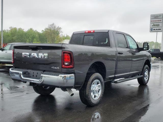 2025 Ram 2500 Tradesman photo 3