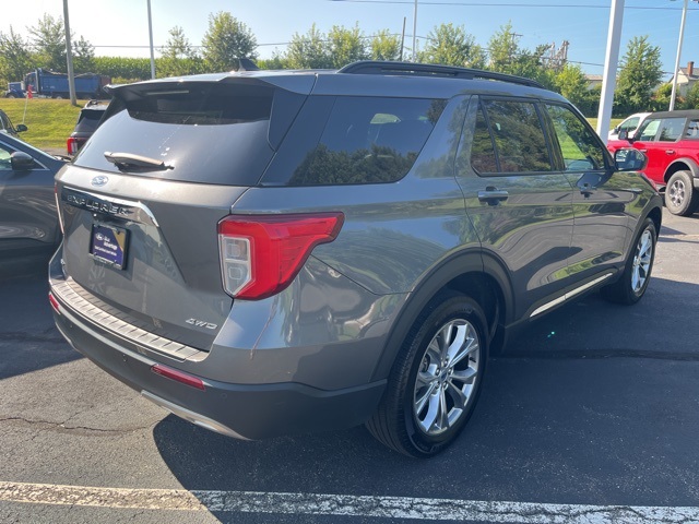 2022 Ford Explorer XLT photo 5