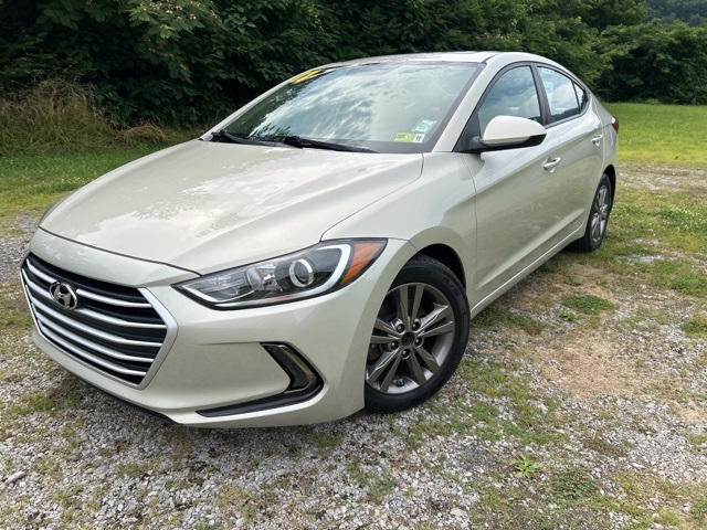2017 Hyundai Elantra Value Edition photo 3