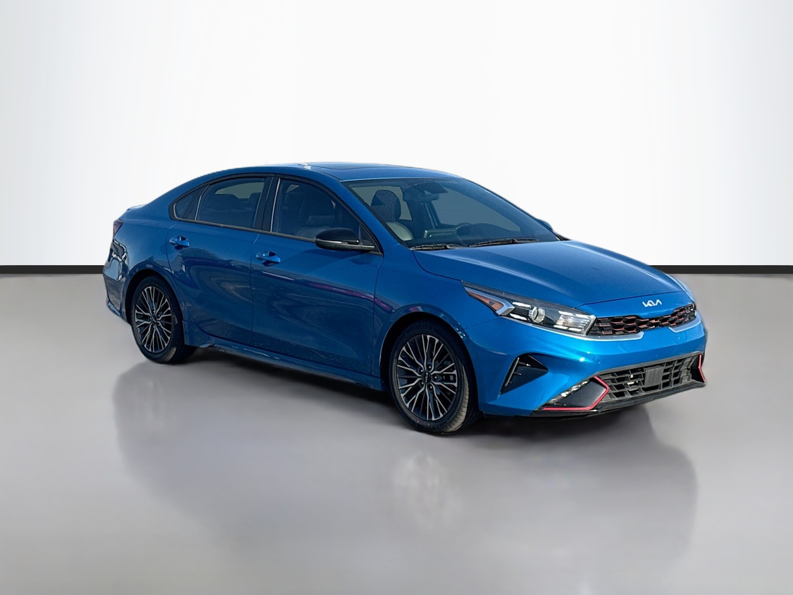 2022 Kia Forte GT-Line photo 3