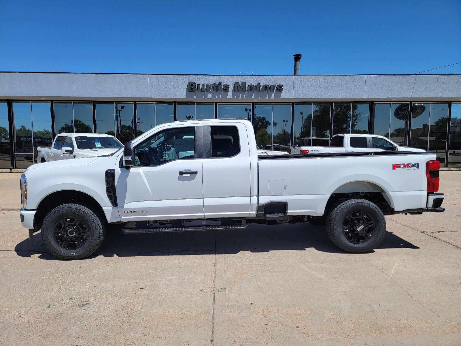 2025 Ford F-250 Super Duty XL's photo