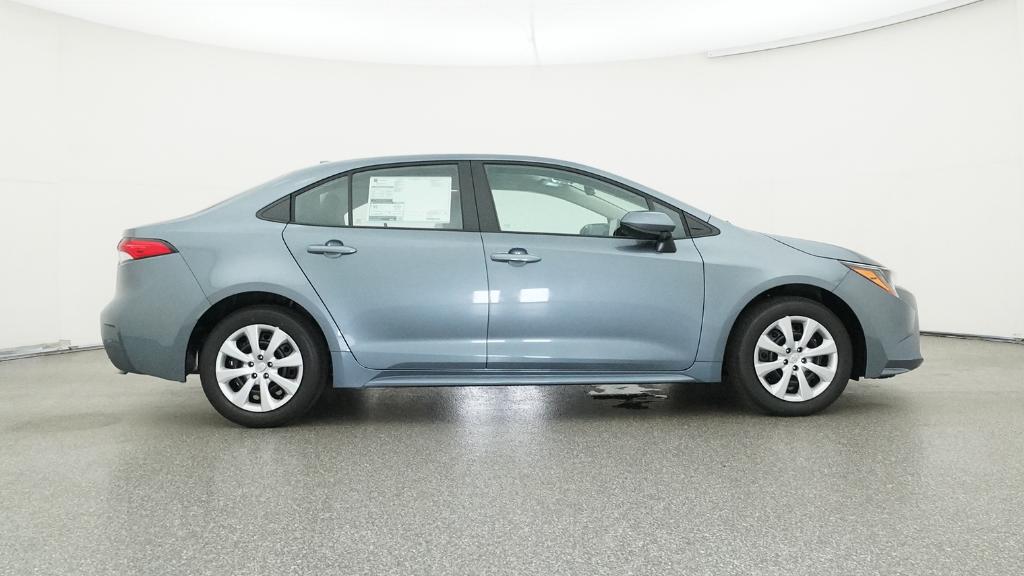 2025 Toyota Corolla LE photo 26