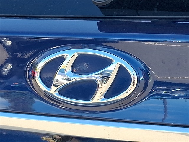 2019 Hyundai Santa Fe SE photo 21