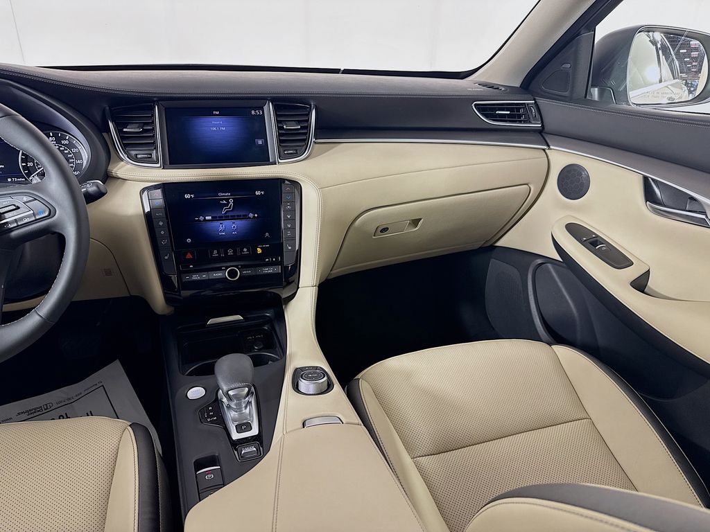 2022 Infiniti QX50 Luxe photo 24