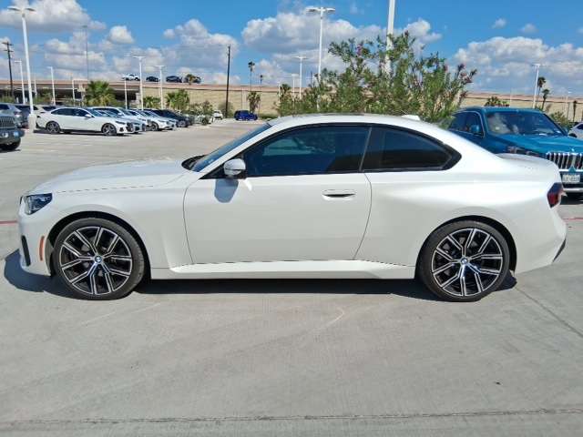 2024 Bmw 230i xDrive photo 3