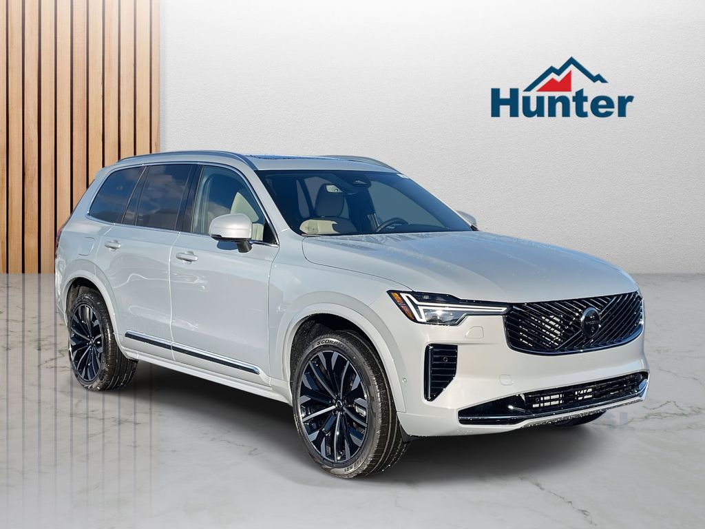 2026 Volvo XC90 Plus's photo