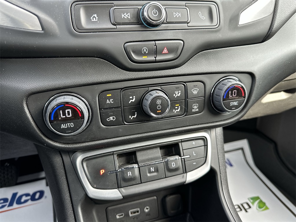 2023 Gmc Terrain SLE photo 17