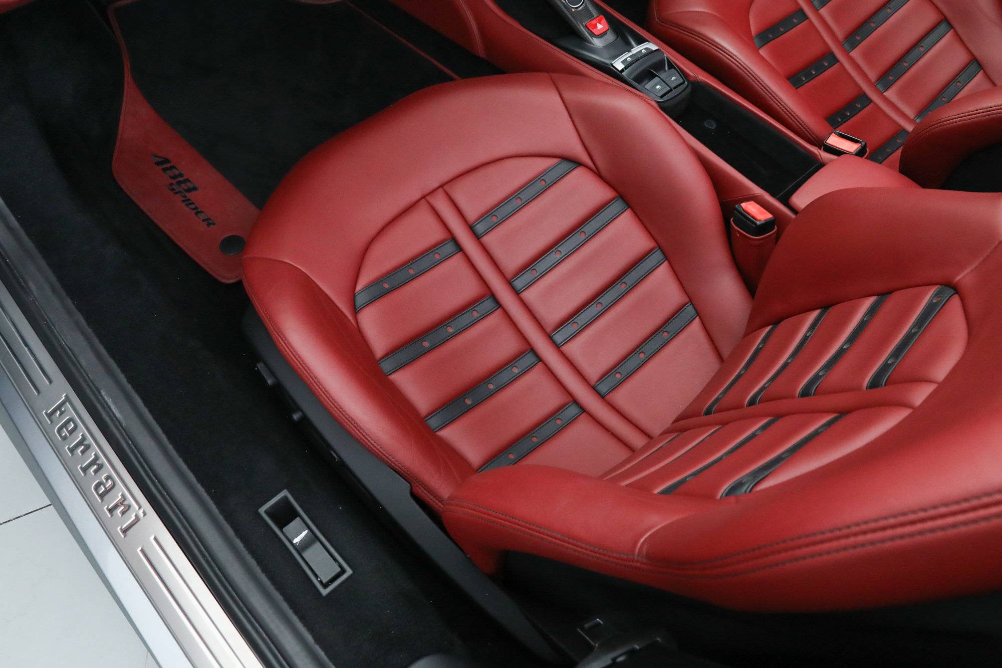 2017 Ferrari 488 Spider photo 27