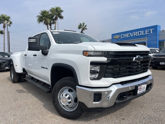 2026 Chevrolet Silverado 3500HD Work Truck's photo