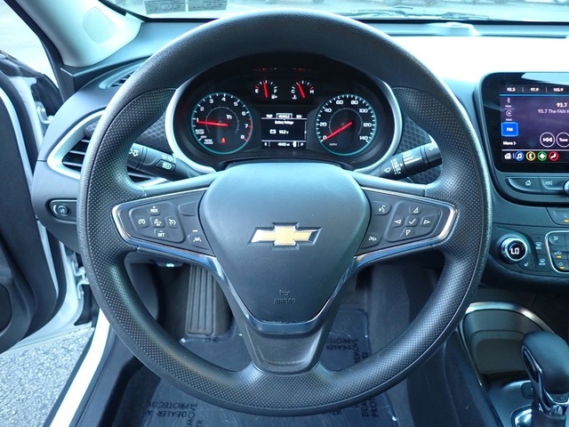 2023 Chevrolet Malibu 1LT photo 17