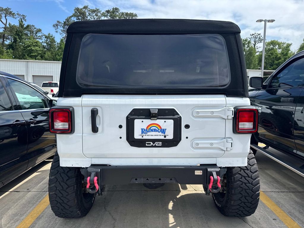 2021 Jeep Wrangler Rubicon photo 5