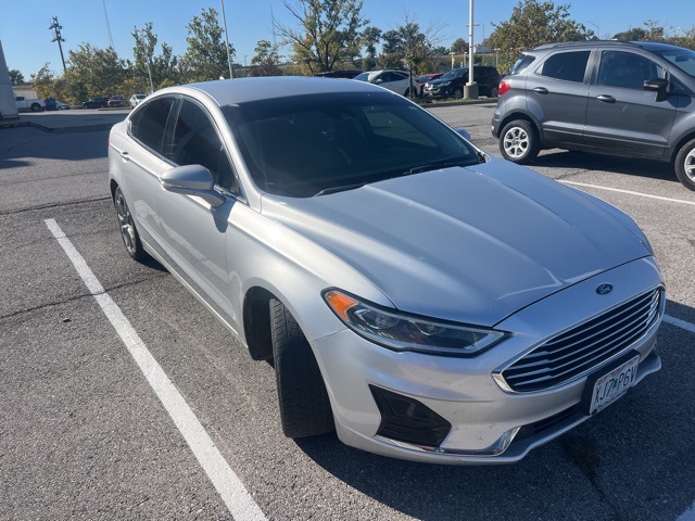 2019 Ford Fusion SEL photo 3