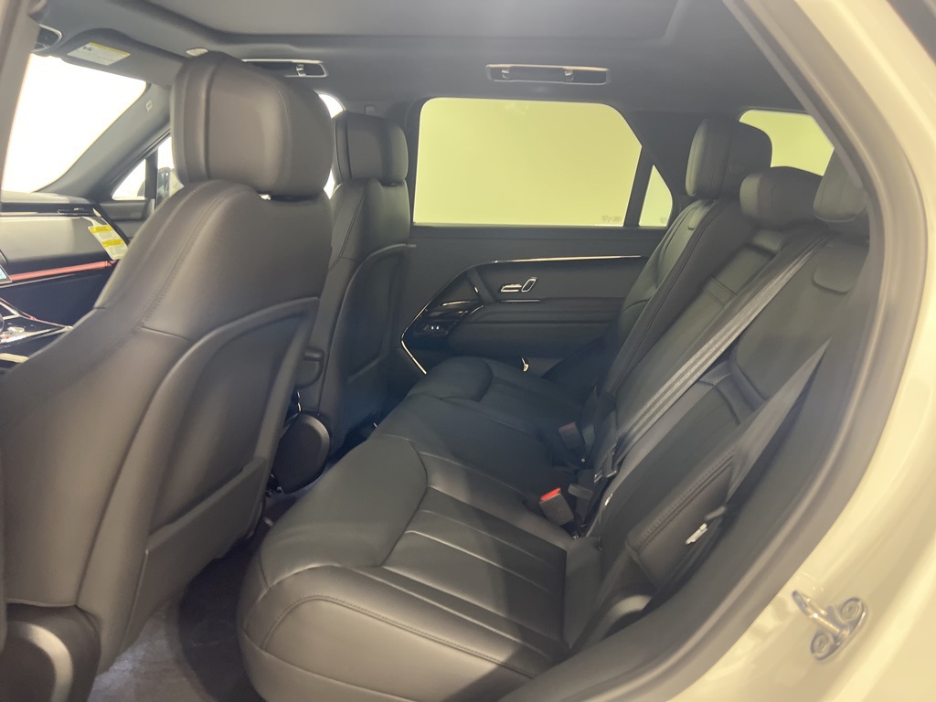 2025 Land Rover Range Rover Sport SE photo 20
