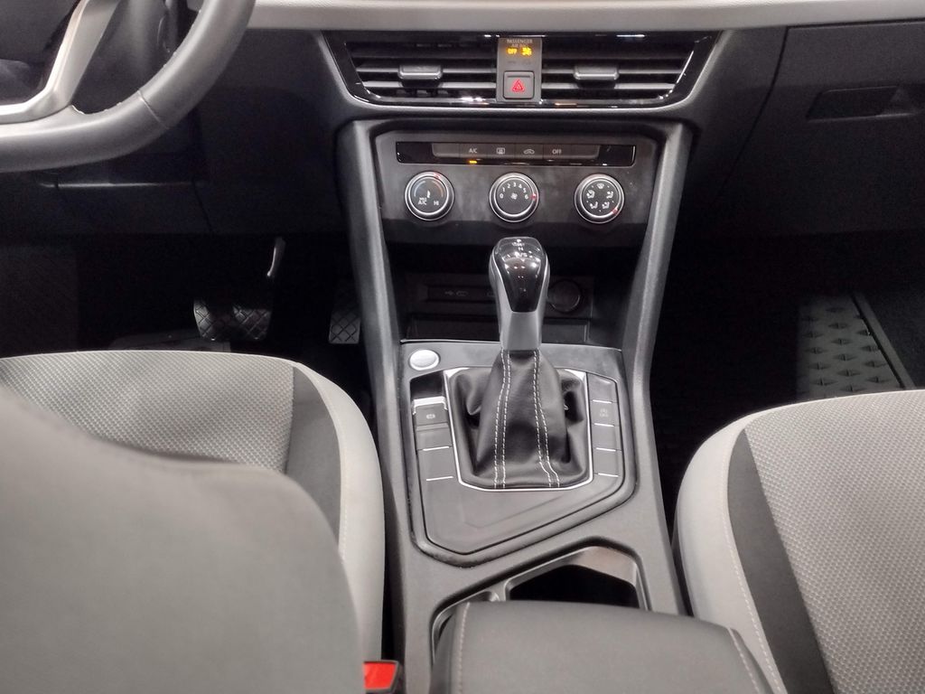 2022 Volkswagen Taos S photo 28