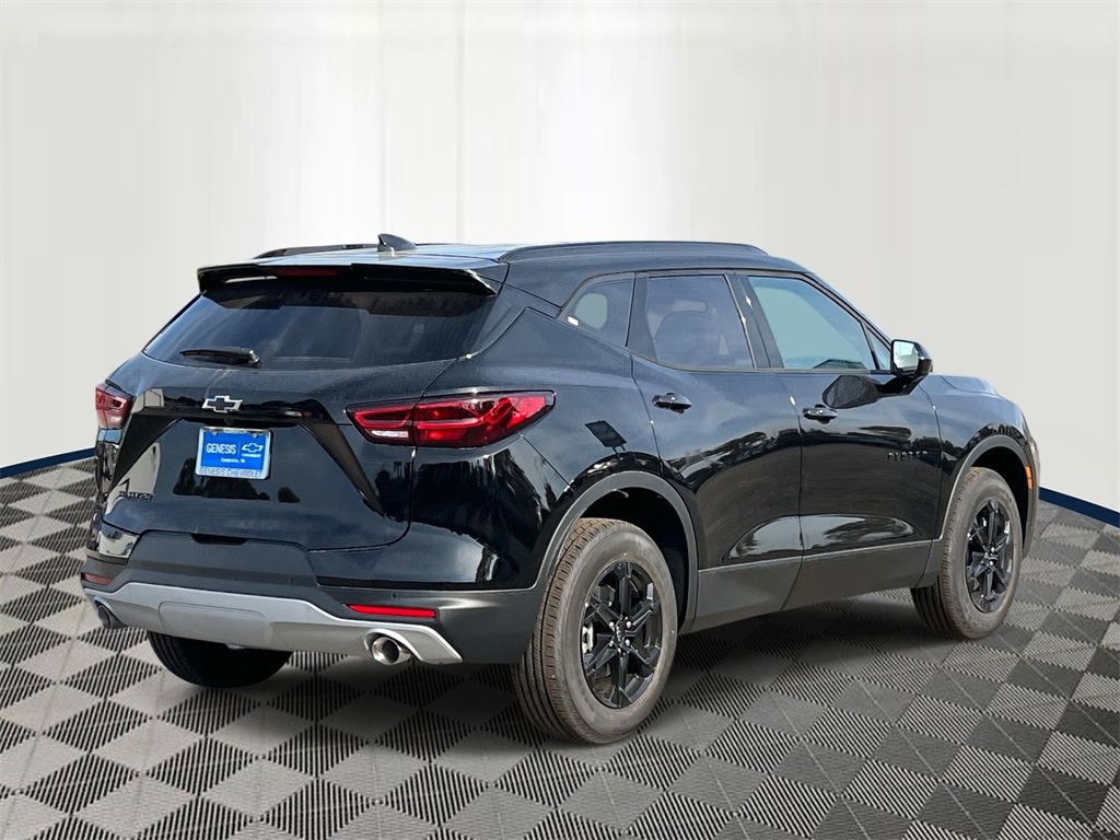 2025 Chevrolet Blazer 2LT photo 4