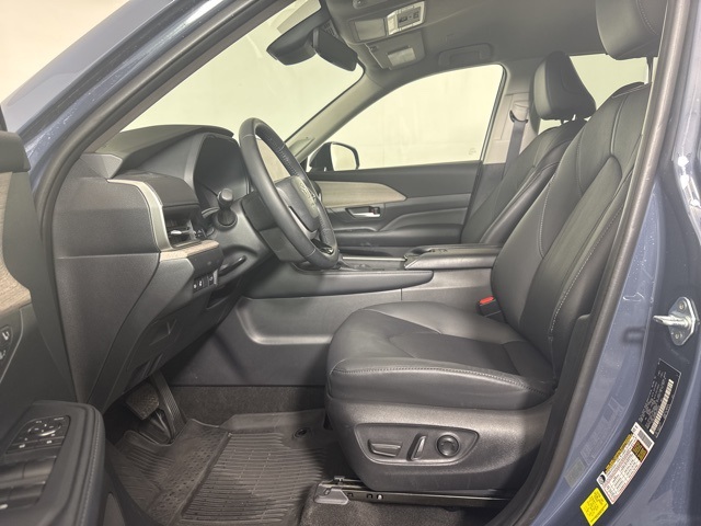 2024 Toyota Grand Highlander Limited photo 11