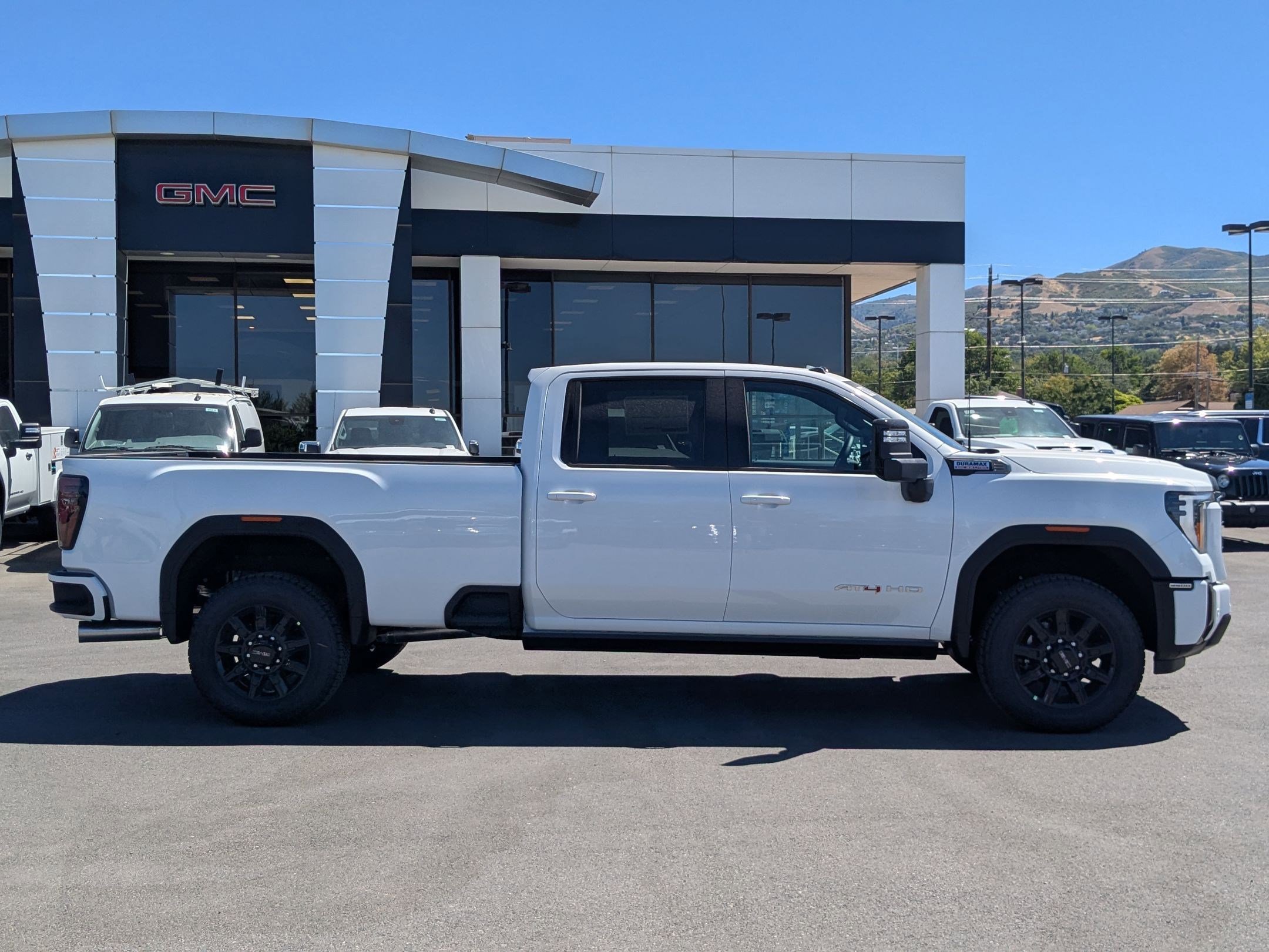 2025 Gmc Sierra 3500 HD AT4 photo 5