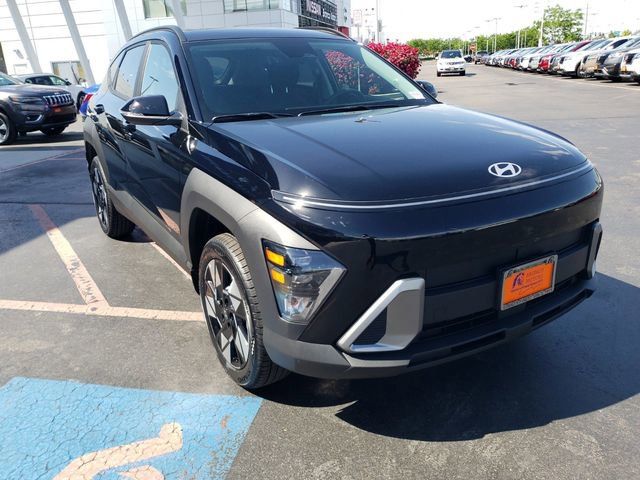 2024 Hyundai Kona SEL photo 3