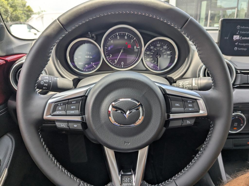 2025 Mazda MX-5 Miata Miata Grand Touring photo 23