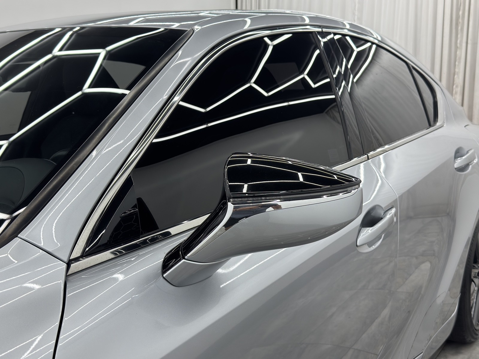 2022 Lexus IS 350 F SPORT photo 18