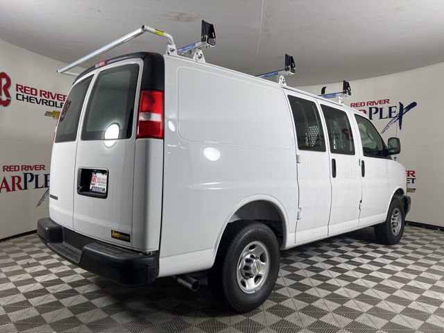 2025 Chevrolet Express Cargo 2500 photo 5