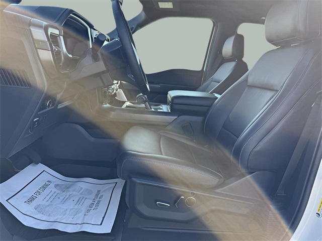 2025 Ford F-150 Lariat photo 12