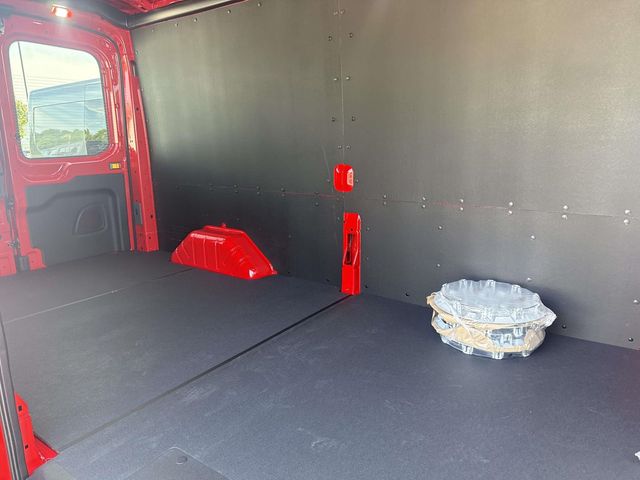 2025 Ford Transit photo 4