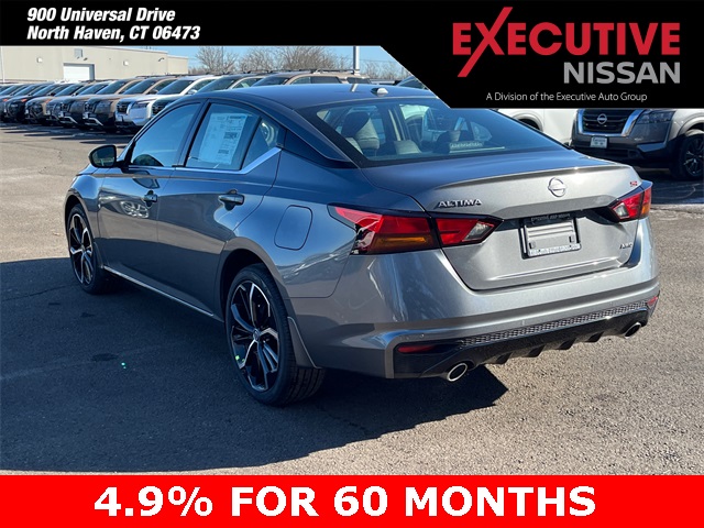 2025 Nissan Altima 2.5 SR photo 4