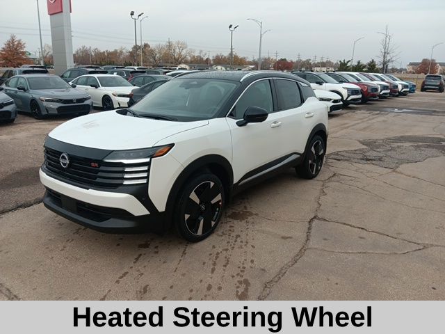 2026 Nissan Kicks SR photo 4