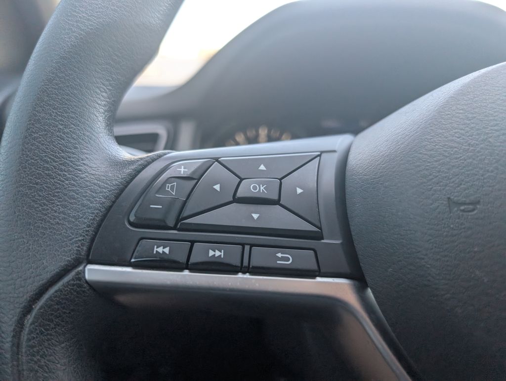 2021 Nissan Rogue Sport S photo 14