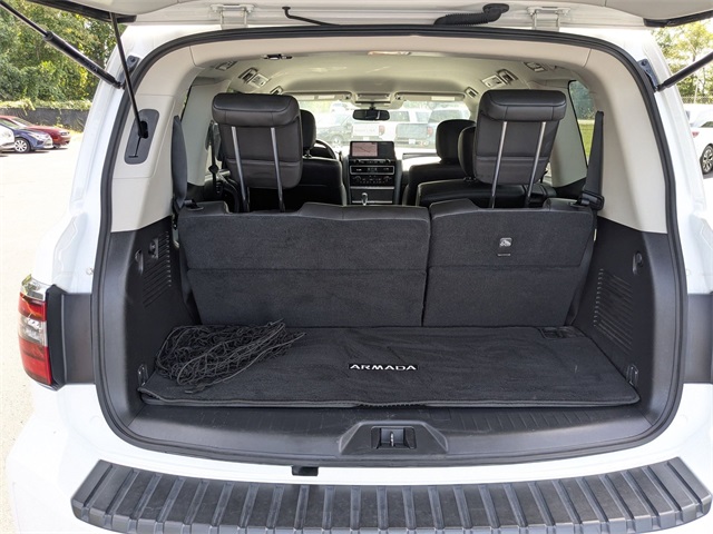 2022 Nissan Armada SV photo 6