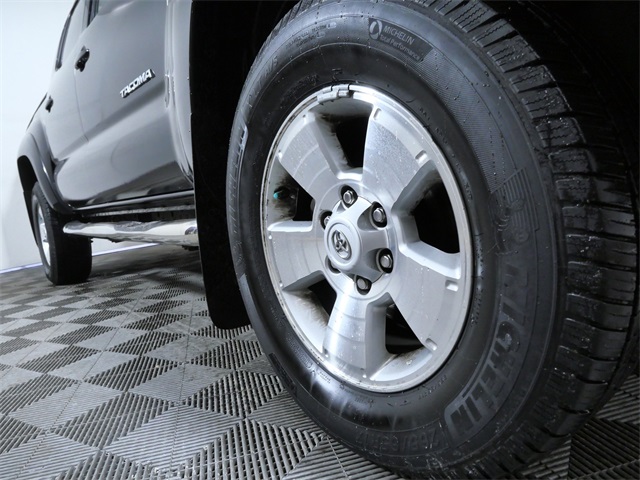 Used 2013 Toyota Tacoma Base with VIN 3TMLU4EN1DM123192 for sale in Apple Valley, Minnesota