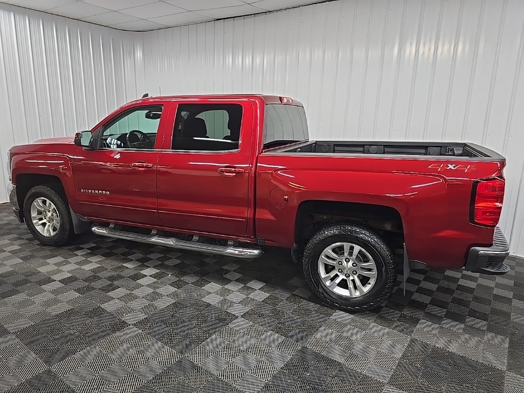 2018 Chevrolet Silverado 1500 LT photo 4