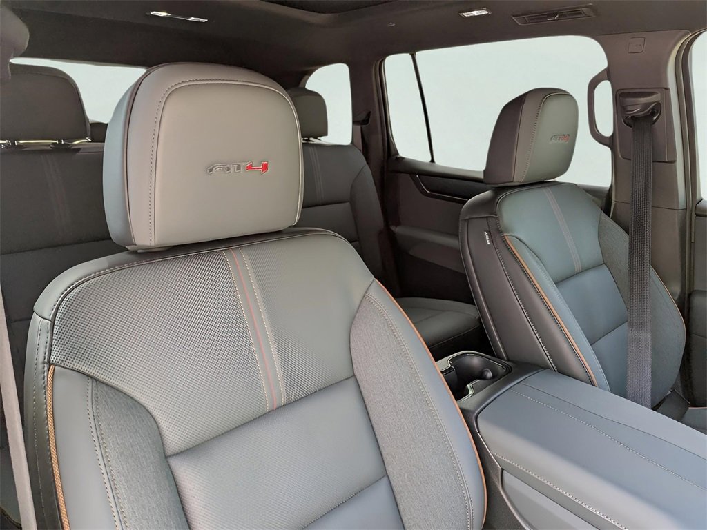 2026 Gmc Acadia AT4 photo 17