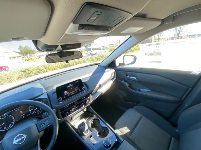 2026 Nissan Rogue SV photo 11