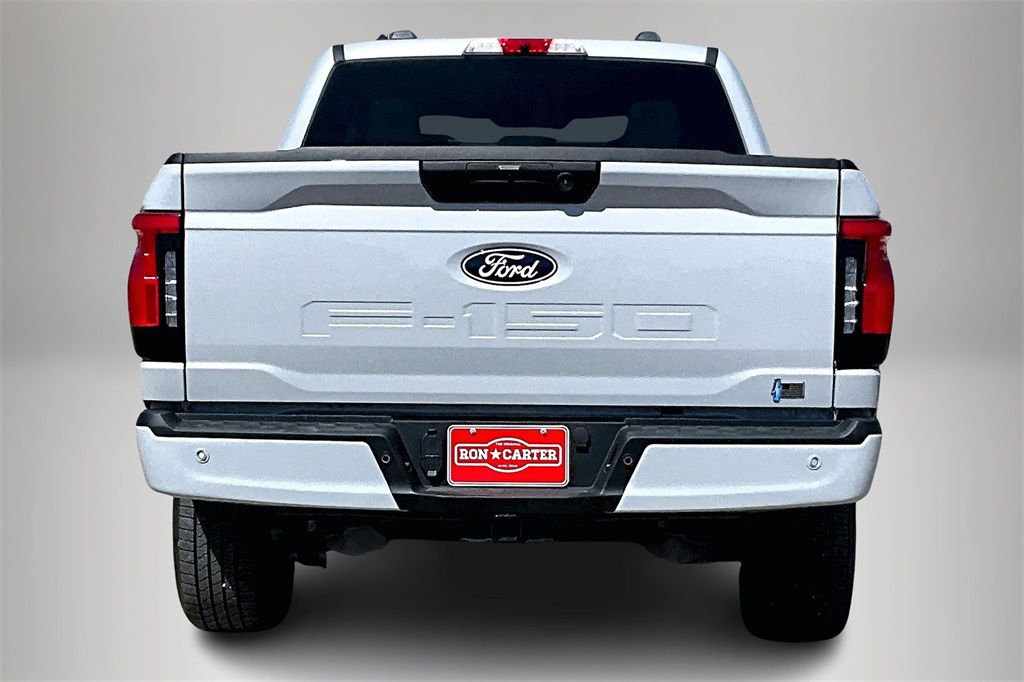2025 Ford F-150 Lightning photo 3
